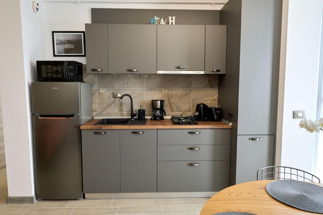 Vintage Breeze Apartment - Spa Pools Resort 마마이아 외부 사진