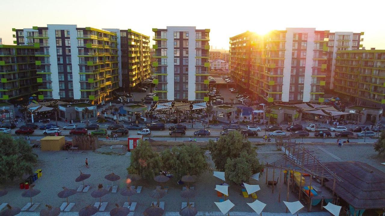 Vintage Breeze Apartment - Spa Pools Resort 마마이아 외부 사진
